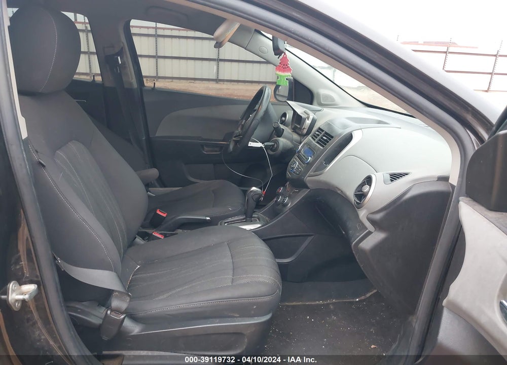 2014 CHEVROLET SONIC LT AUTO VIN: 1G1JC5SH8E4235783
