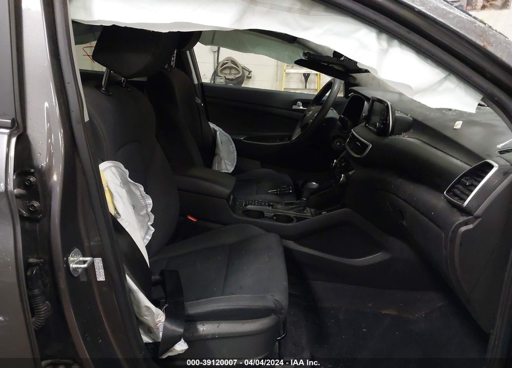 2020 HYUNDAI TUCSON SE VIN: KM8J2CA40LU083245