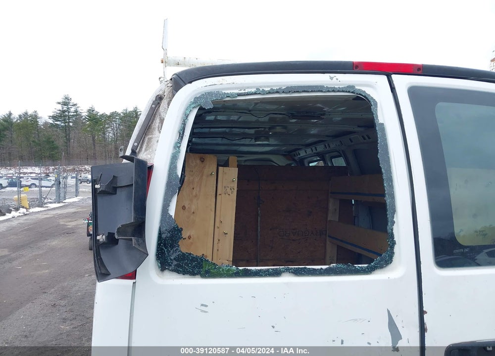 2011 CHEVROLET EXPRESS 2500 WORK VAN VIN: 1GCWGGCA5B1162660