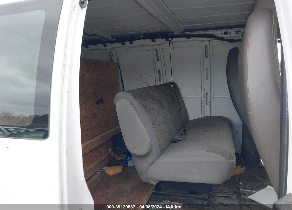 2011 CHEVROLET EXPRESS 2500 WORK VAN VIN: 1GCWGGCA5B1162660