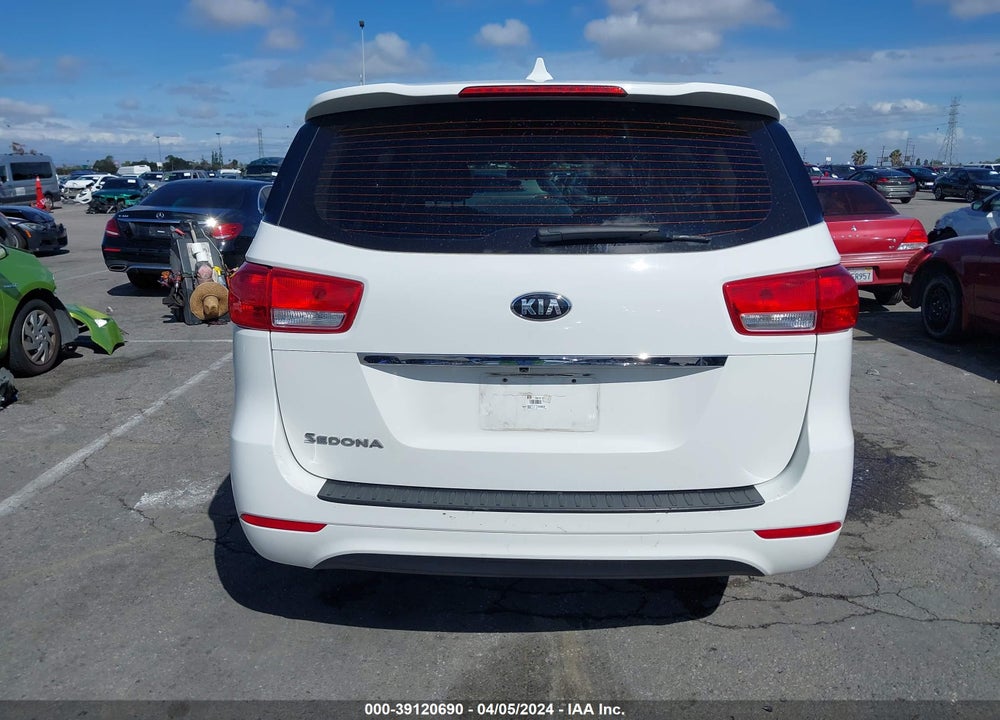 2018 KIA SEDONA L VIN: KNDMA5C12J6374320