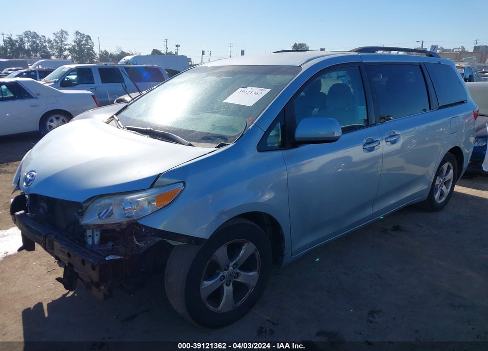 2016 TOYOTA SIENNA LE 8 PASSENGER VIN: 5TDKK3DCXGS746407