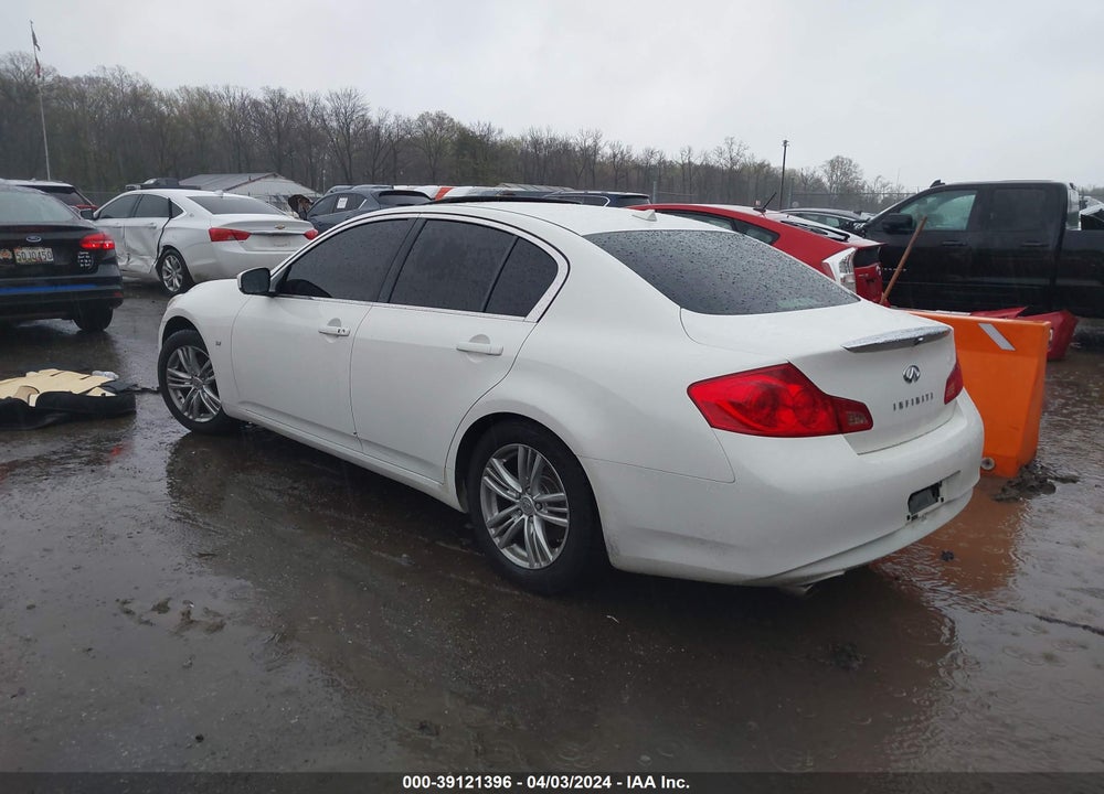 2015 INFINITI Q40 VIN: JN1CV6AP1FM503389