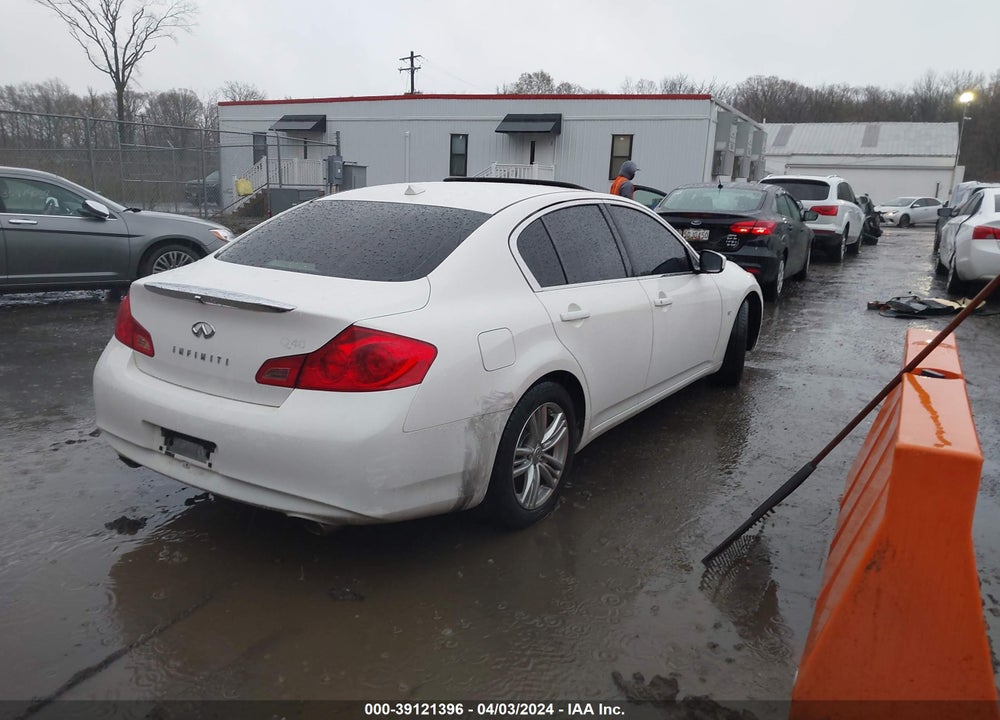 2015 INFINITI Q40 VIN: JN1CV6AP1FM503389