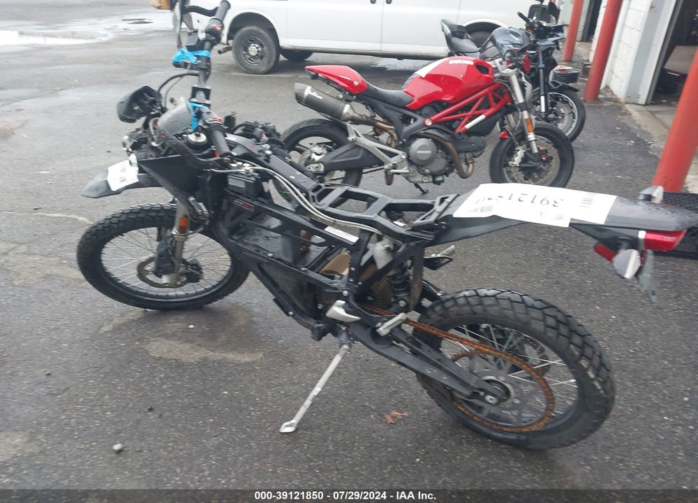 2017 ZERO MOTORCYCLES INC FX 3.3/6.5 VIN: 538XXBZ42HCC07330