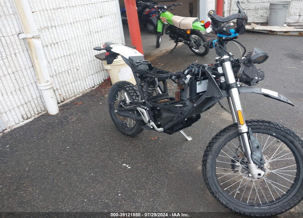 2017 ZERO MOTORCYCLES INC FX 3.3/6.5 VIN: 538XXBZ42HCC07330