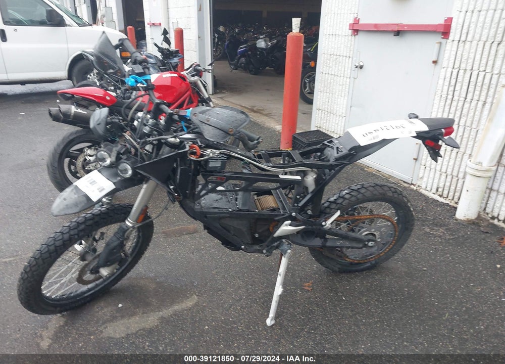 2017 ZERO MOTORCYCLES INC FX 3.3/6.5 VIN: 538XXBZ42HCC07330