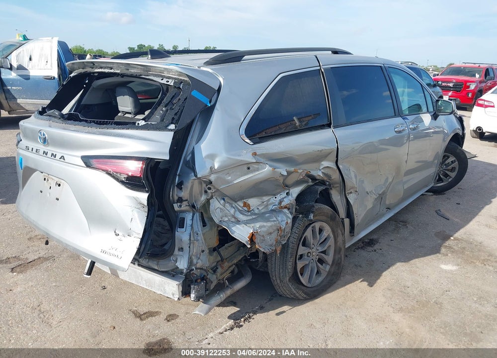 2021 TOYOTA SIENNA XLE VIN: 5TDYRKEC7MS071965
