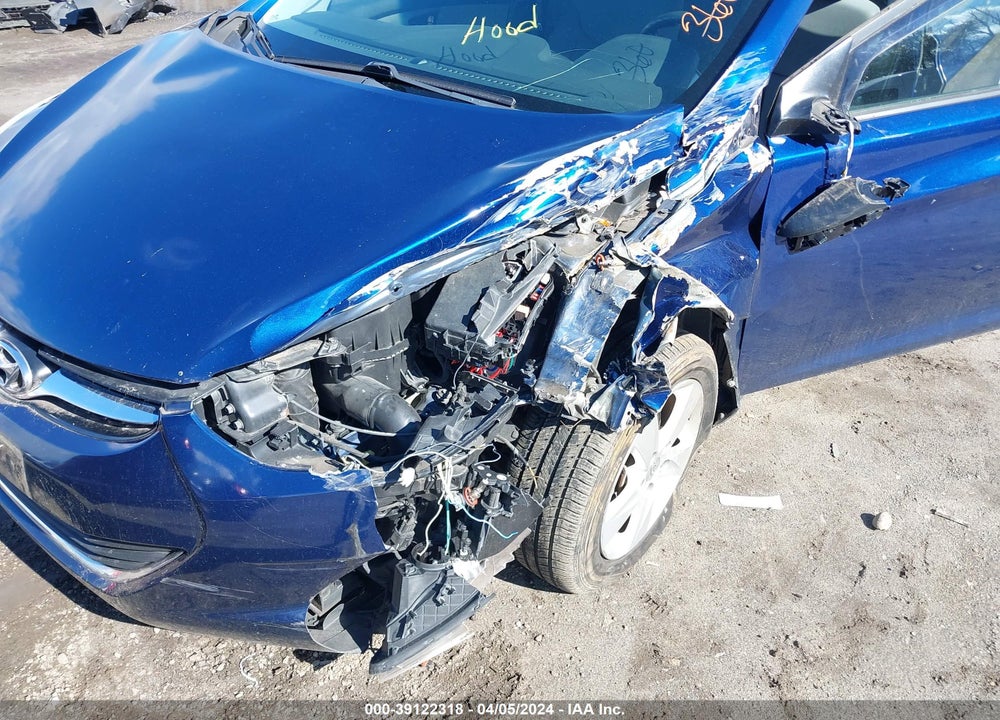 2013 HYUNDAI ELANTRA GLS VIN: KMHDH4AE5DU539851