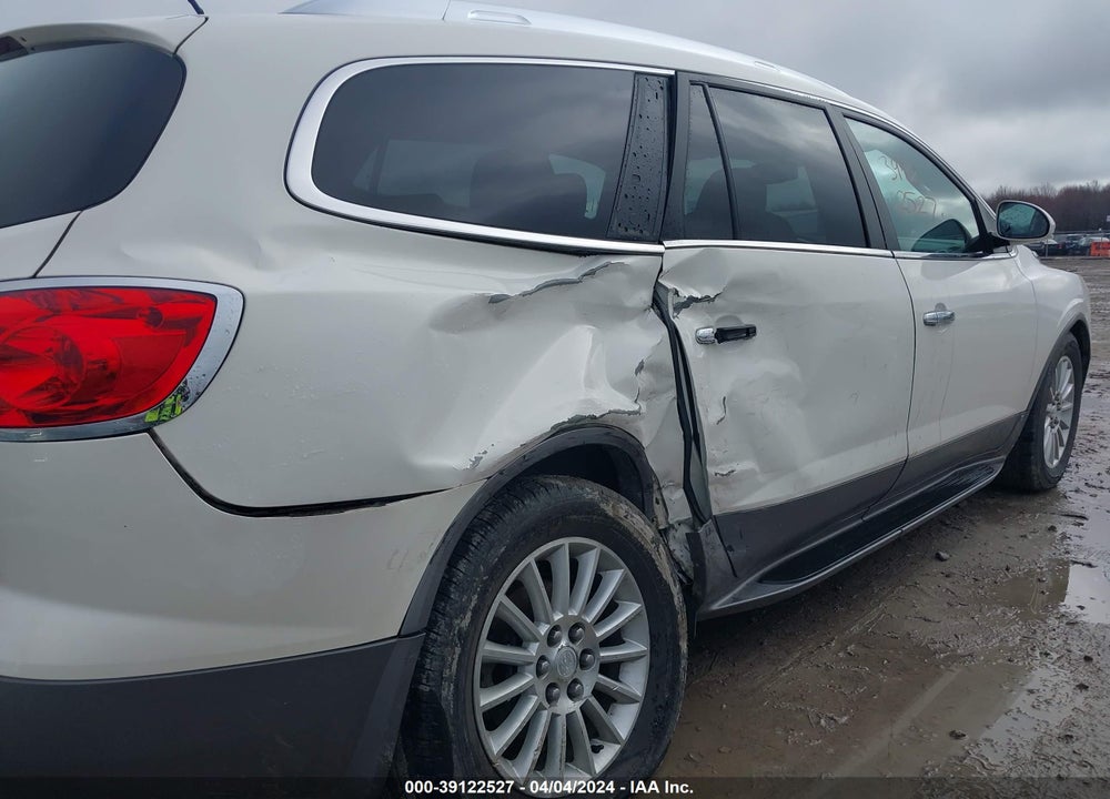 2011 BUICK ENCLAVE CX VIN: 5GAKVAEDXBJ102657
