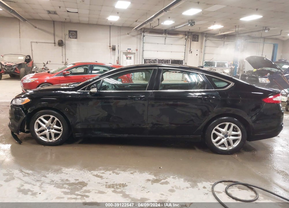 2016 FORD FUSION SE VIN: 3FA6P0HD3GR138435