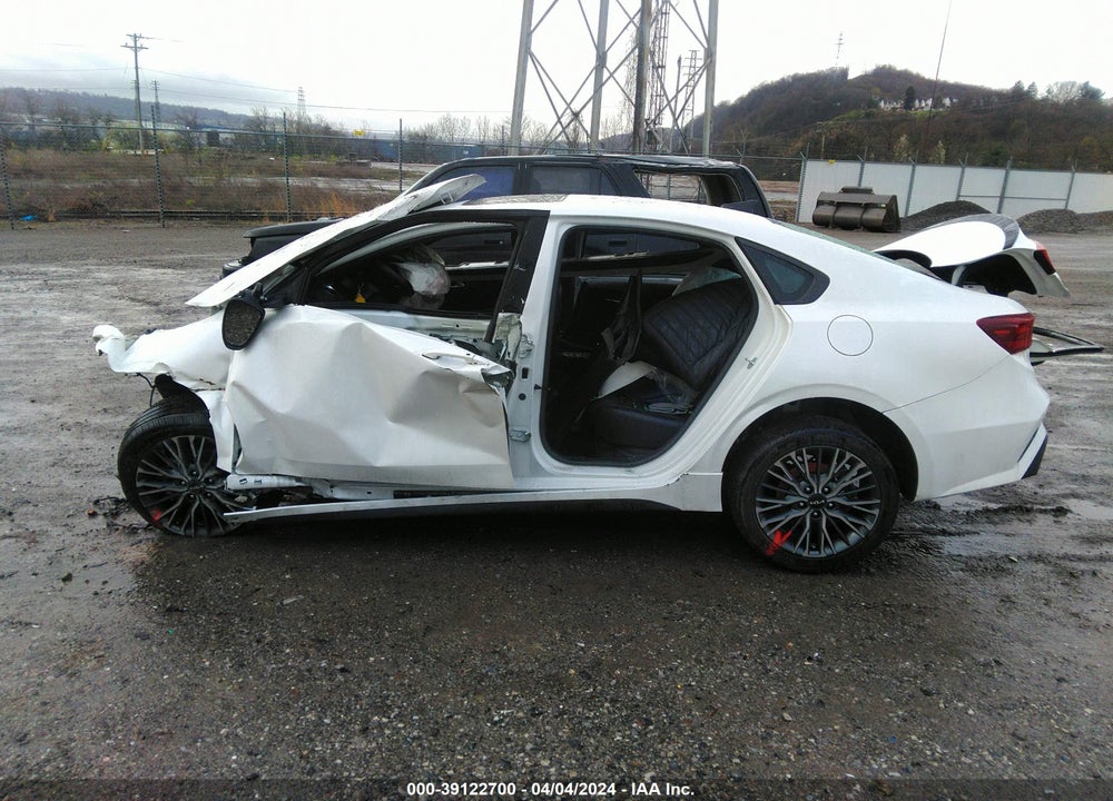 2023 KIA FORTE VIN: 3KPF54AD3PE669045