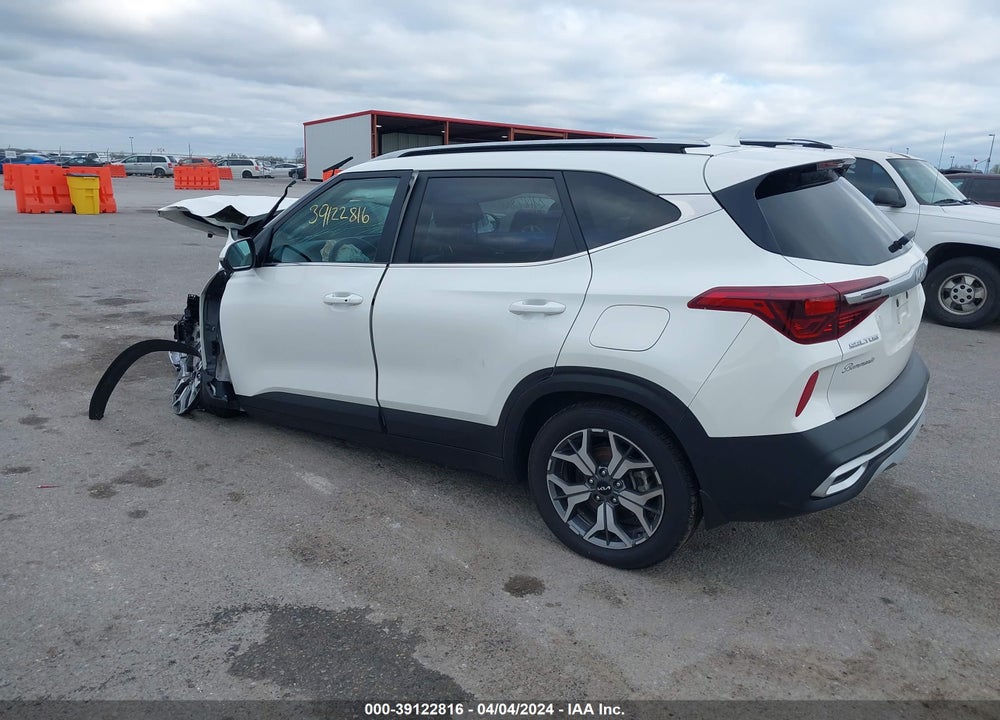 2022 KIA SELTOS VIN: KNDERCAA7N7239905
