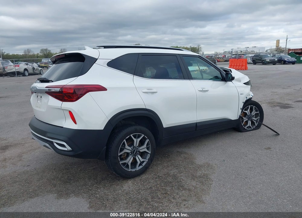 2022 KIA SELTOS VIN: KNDERCAA7N7239905