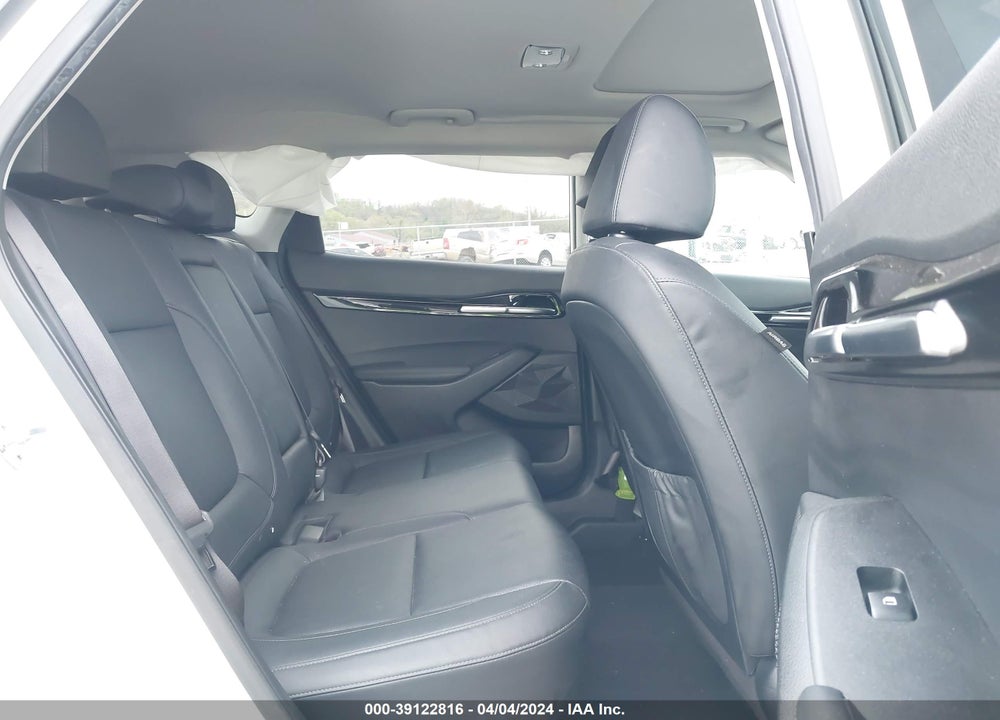 2022 KIA SELTOS VIN: KNDERCAA7N7239905