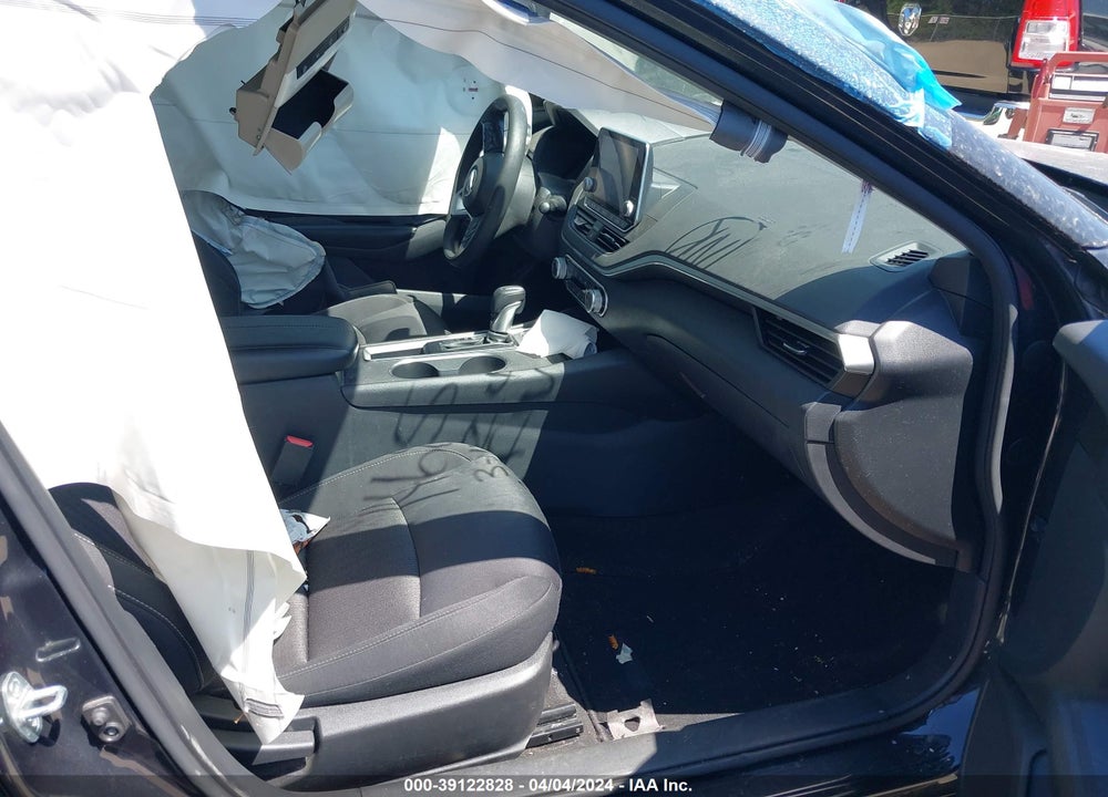 2022 NISSAN ALTIMA SV FWD VIN: 1N4BL4DV0NN305043