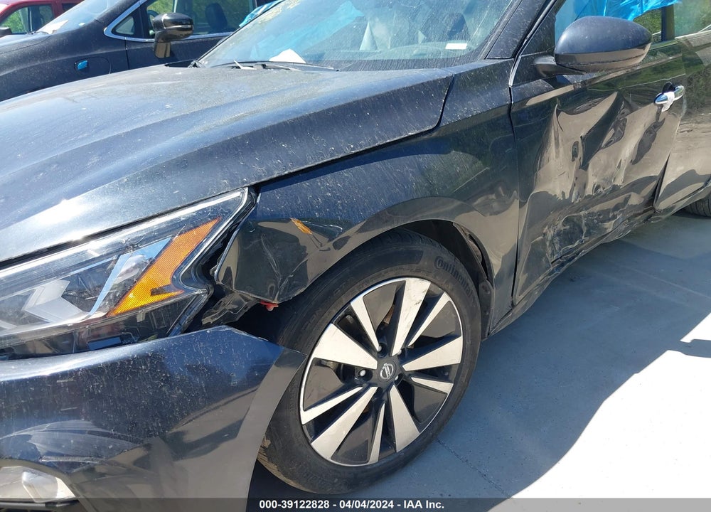 2022 NISSAN ALTIMA SV FWD VIN: 1N4BL4DV0NN305043
