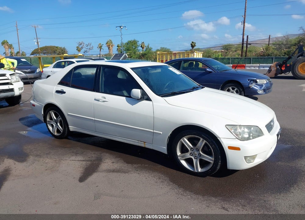 2001 LEXUS IS 300 VIN: JTHBD182910018554