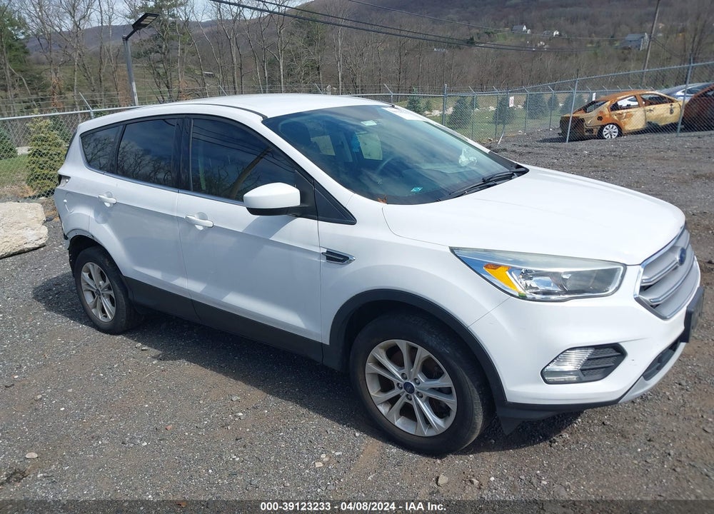 2017 FORD ESCAPE SE VIN: 1FMCU9GD8HUC55798
