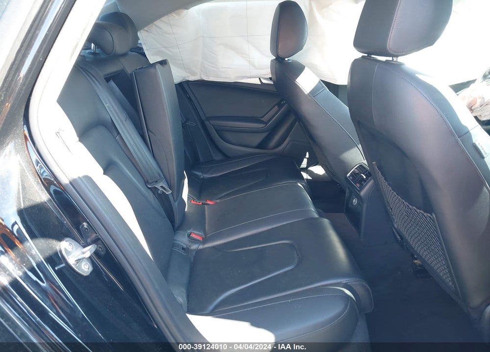 2016 AUDI A4 2.0T PREMIUM VIN: WAUAFAFL4GN017677