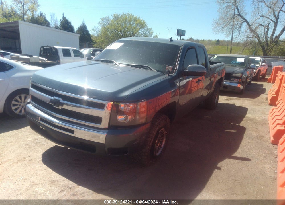 2011 CHEVROLET SILVERADO 1500 LT VIN: 1GCRKSE33BZ246393