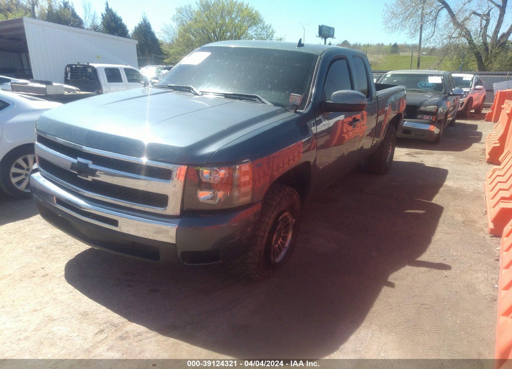 2011 CHEVROLET SILVERADO 1500 LT VIN: 1GCRKSE33BZ246393