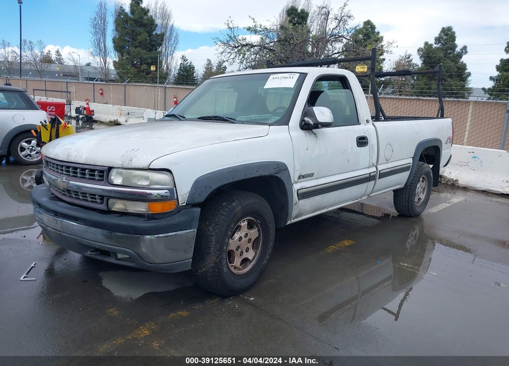 2001 CHEVROLET SILVERADO 1500 LS VIN: 1GCEK14T01E136207