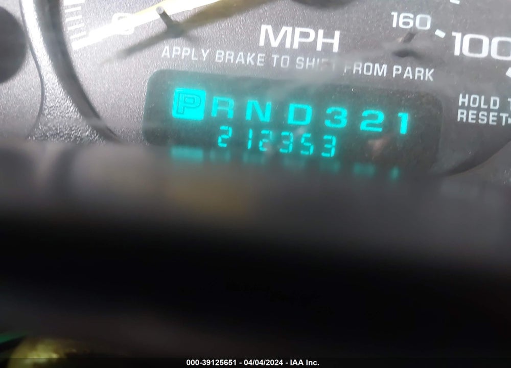 2001 CHEVROLET SILVERADO 1500 LS VIN: 1GCEK14T01E136207