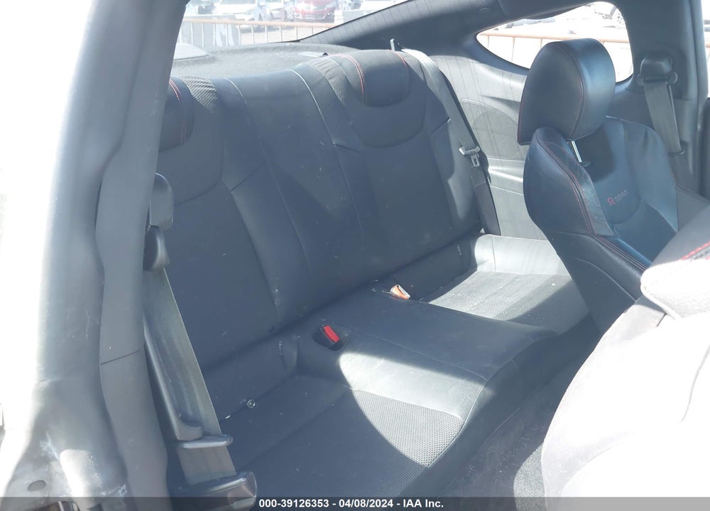 2015 HYUNDAI GENESIS 3.8 R-SPEC VIN: KMHHU6KJ8FU122019