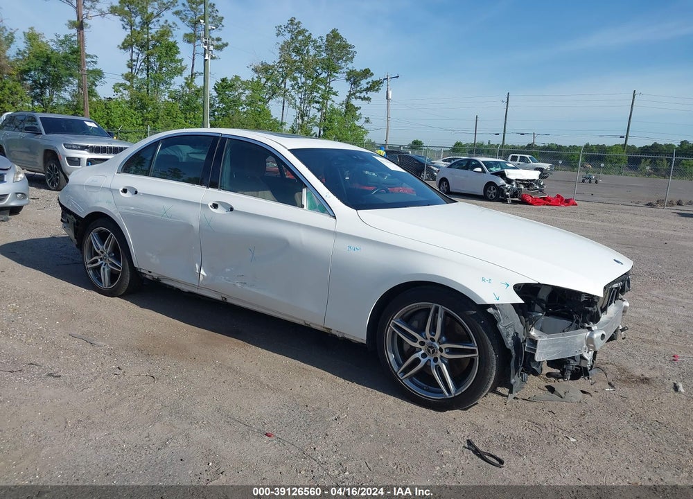 2017 MERCEDES-BENZ E 300 VIN: WDDZF4JB3HA258960