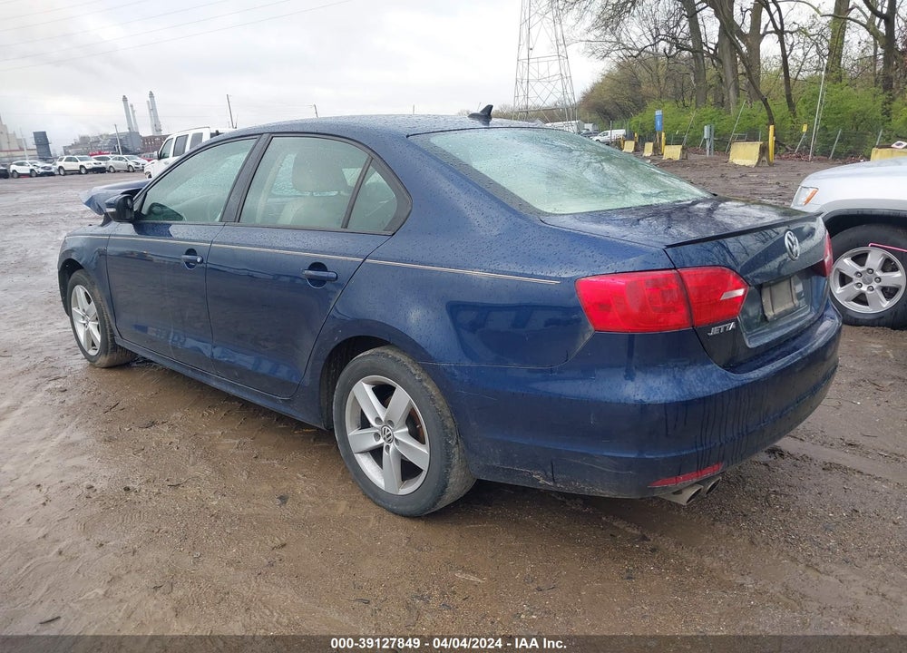 2012 VOLKSWAGEN JETTA 2.0L TDI VIN: 3VWLL7AJ7CM418624