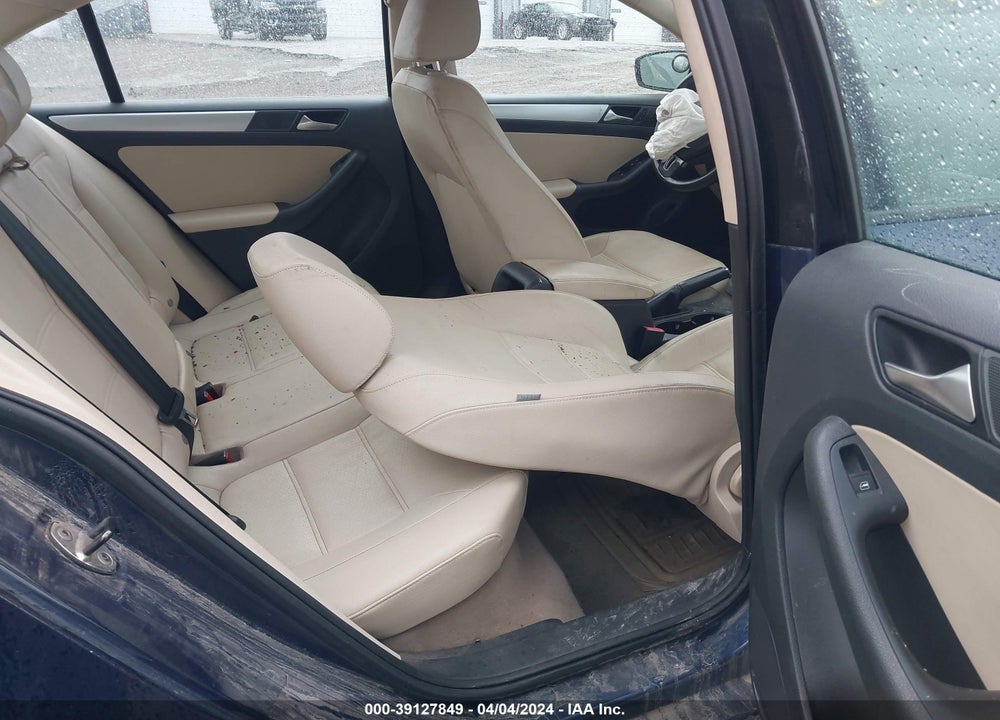 2012 VOLKSWAGEN JETTA 2.0L TDI VIN: 3VWLL7AJ7CM418624