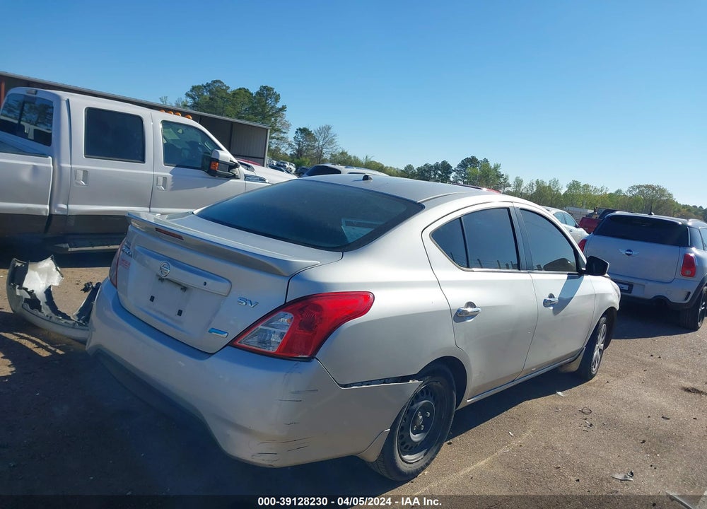 2015 NISSAN VERSA 1.6 SV VIN: 3N1CN7AP3FL824589