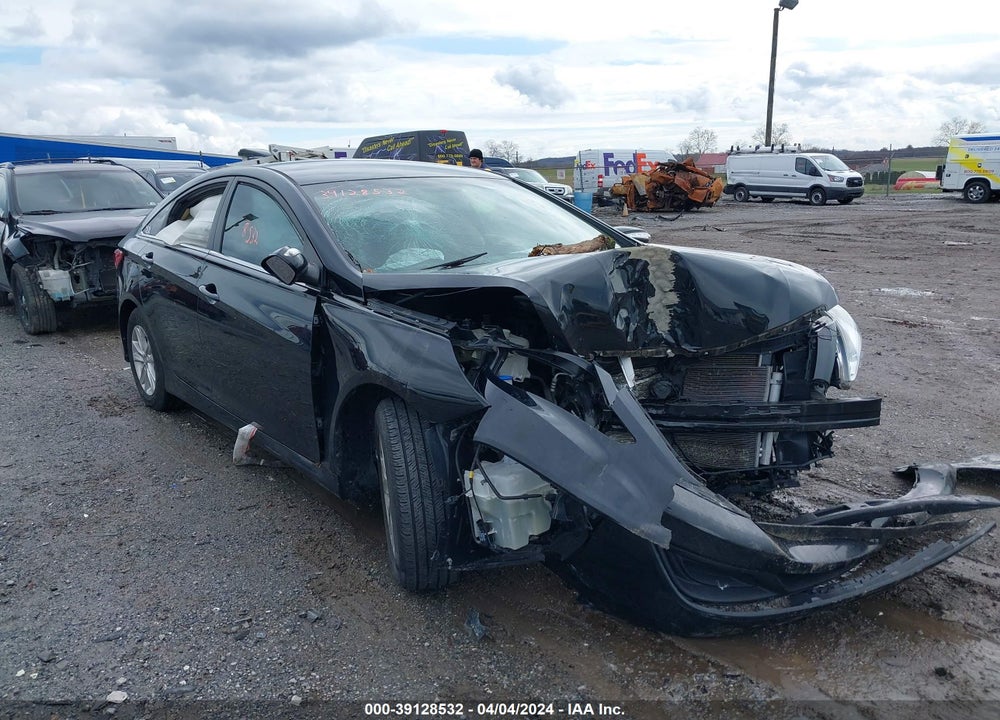 2014 HYUNDAI SONATA GLS VIN: 5NPEB4AC5EH865024