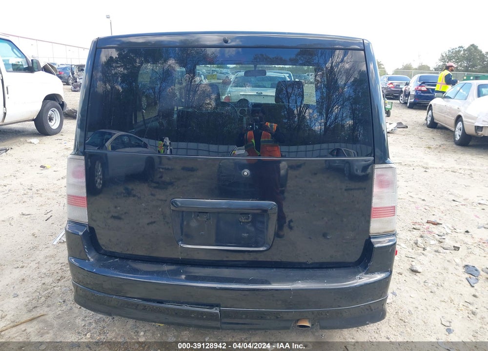 2006 SCION XB VIN: JTLKT324264097189