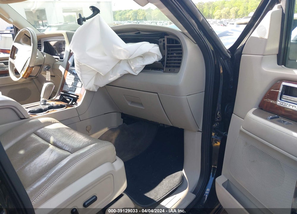 2013 LINCOLN NAVIGATOR VIN: 5LMJJ2J50DEL01005