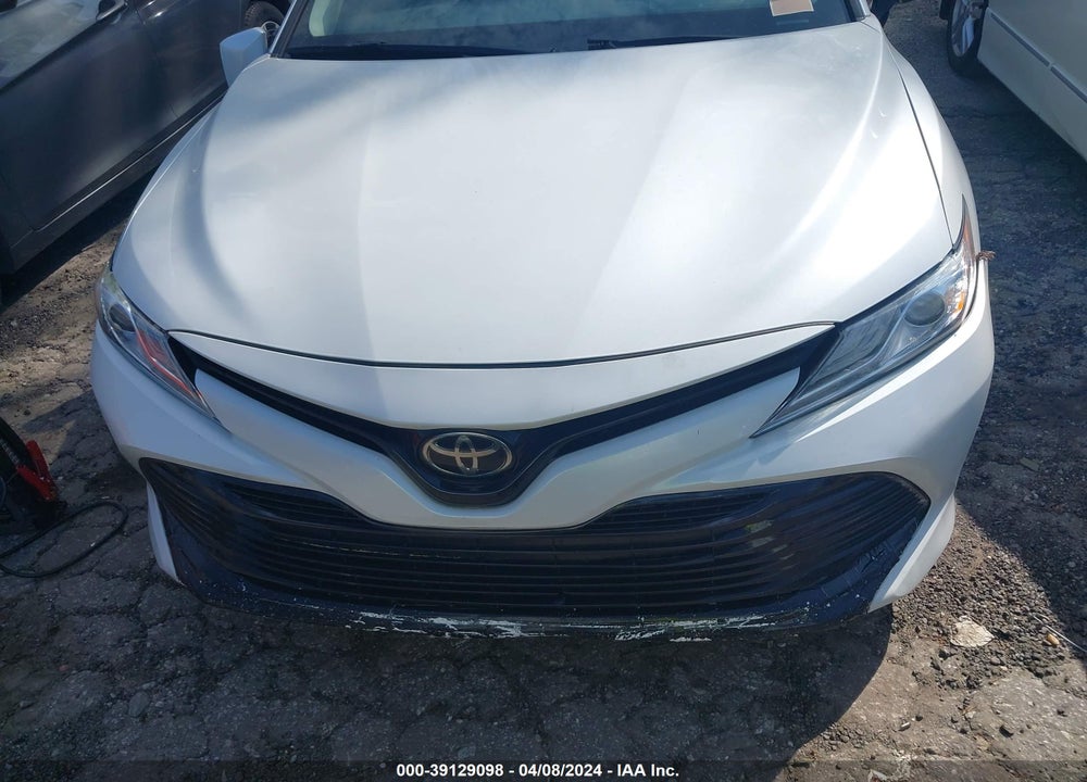 2019 TOYOTA CAMRY VIN: 4T1B11HK5KU696895