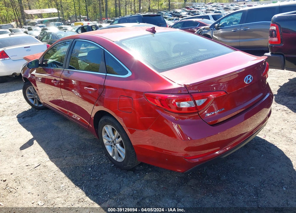 2015 HYUNDAI SONATA SE VIN: 5NPE24AF1FH151242