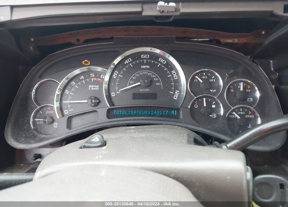 2005 CADILLAC ESCALADE STANDARD VIN: 1GYEC63N35R233200