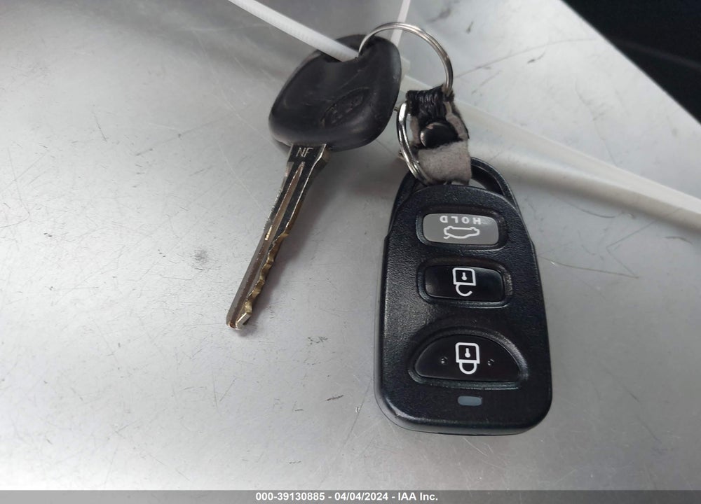 2018 HYUNDAI ELANTRA SEL VIN: KMHD84LF3JU499917