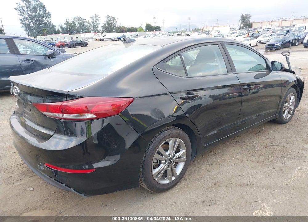 2018 HYUNDAI ELANTRA SEL VIN: KMHD84LF3JU499917