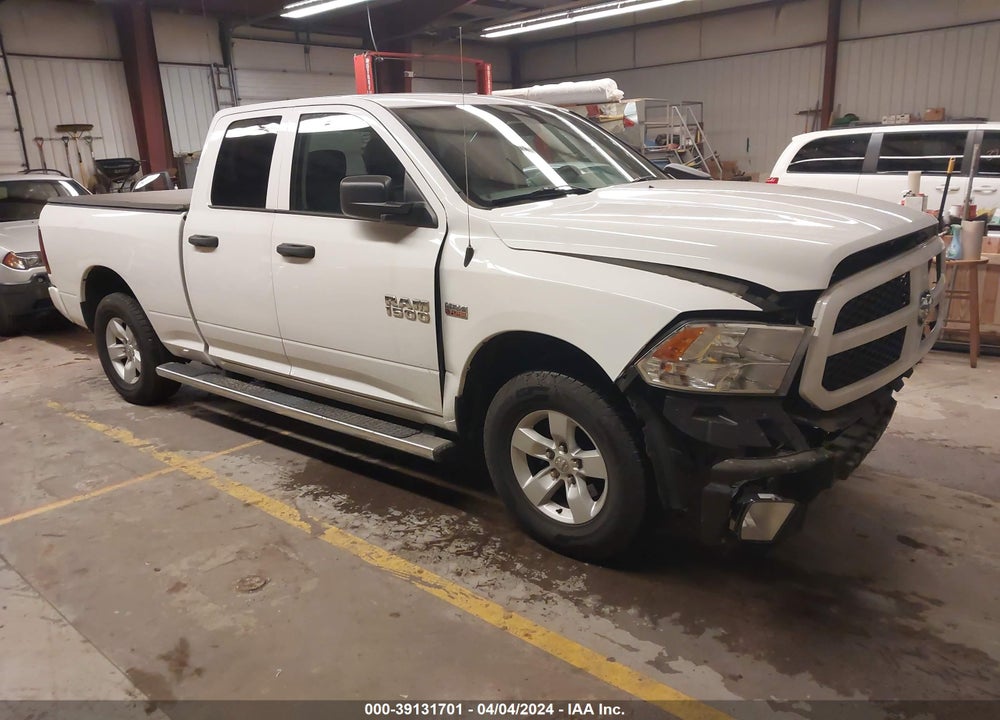 2017 RAM 1500 EXPRESS QUAD CAB 4X4 6'4 BOX VIN: 1C6RR7FT8HS846018