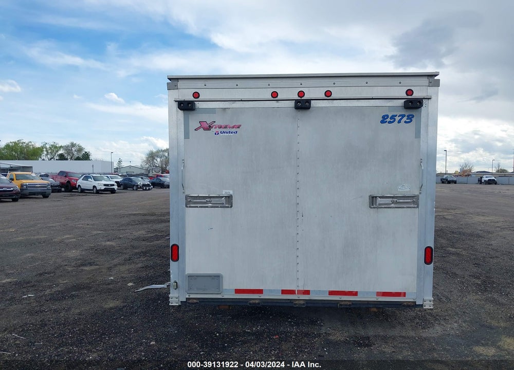 2004 UNITED EXPRESS LINE INC --- VIN: 48BGE38324C069623
