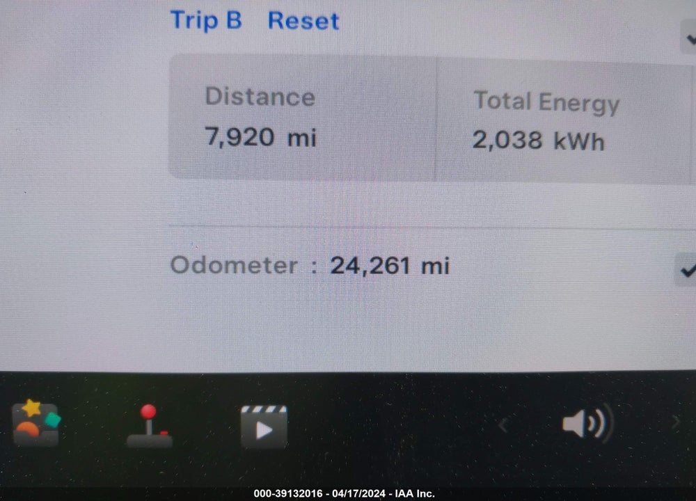 2020 TESLA MODEL 3 STANDARD RANGE PLUS REAR-WHEEL DRIVE/STANDARD RANGE REAR-WHEEL DRIVE VIN: 5YJ3E1EA5LF590210