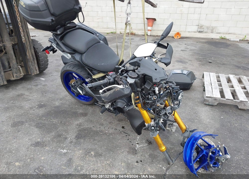 2022 YAMAHA MTT09 GT VIN: JYARN74Y2NA000452