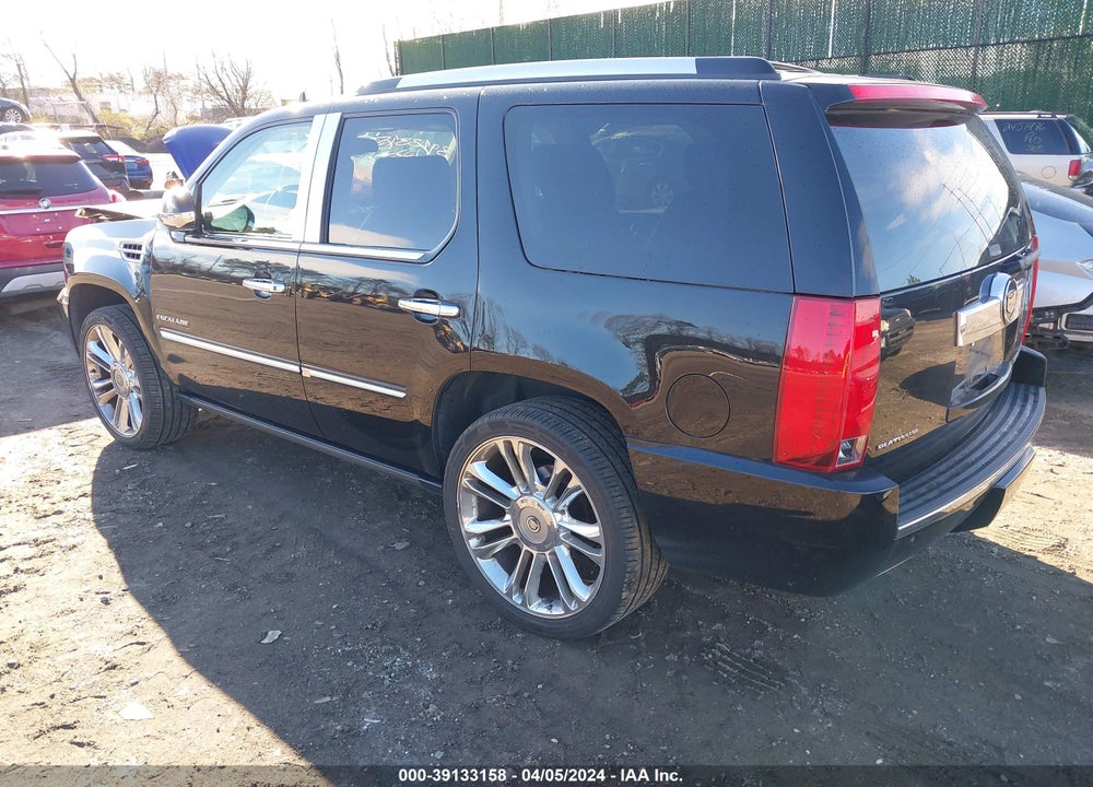 2014 CADILLAC ESCALADE PLATINUM VIN: 1GYS4DEFXER225010