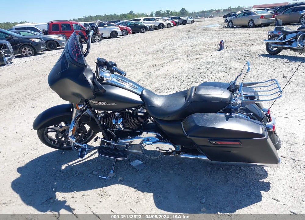 2017 HARLEY-DAVIDSON FLHXS STREET GLIDE SPECIAL VIN: 1HD1KRC19HB662097