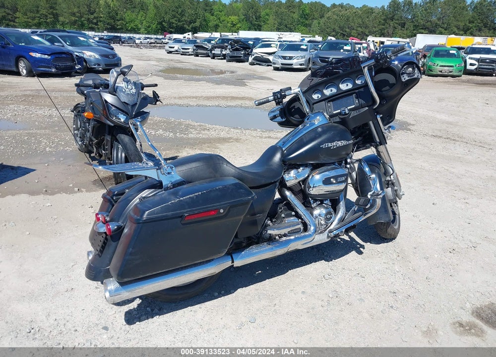 2017 HARLEY-DAVIDSON FLHXS STREET GLIDE SPECIAL VIN: 1HD1KRC19HB662097