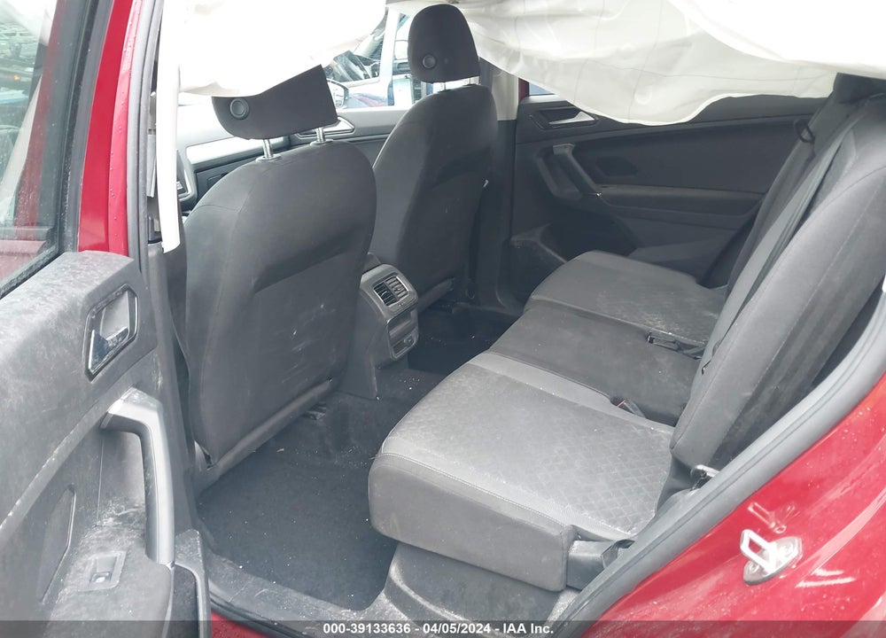 2018 VOLKSWAGEN TIGUAN 2.0T S VIN: 3VV0B7AX5JM078305