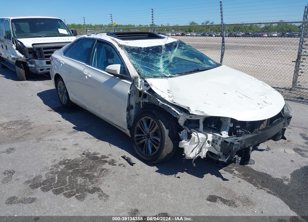 2016 TOYOTA CAMRY SE VIN: 4T1BF1FK2GU226027